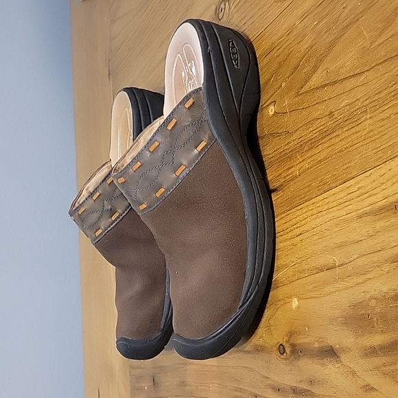 Keen women's 9.5 clogs - Picture 1 of 8